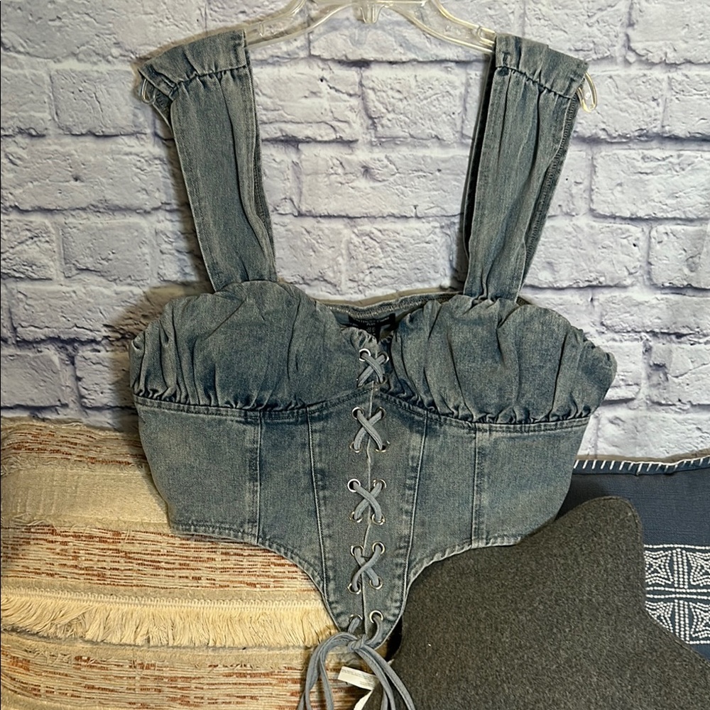 PrettyLittleThing denim laceup Blue Crop Top - Picture 1 of 6